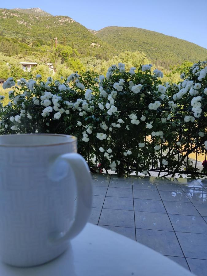 Villa Rosegarden Sami  Exterior foto